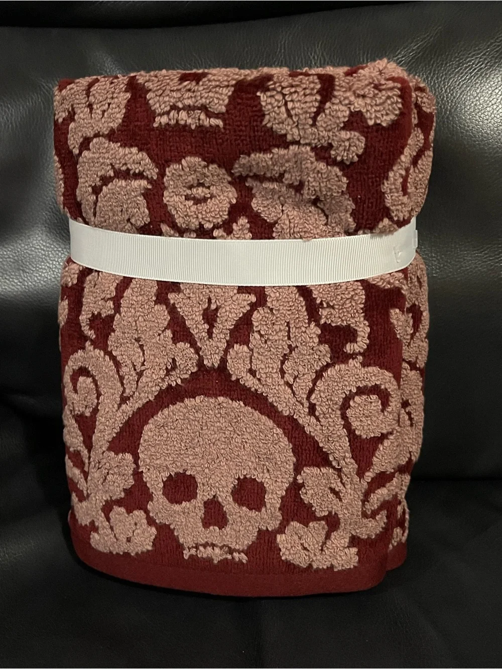 CARO HOME Halloween Skull Hand Towels, Set of 2